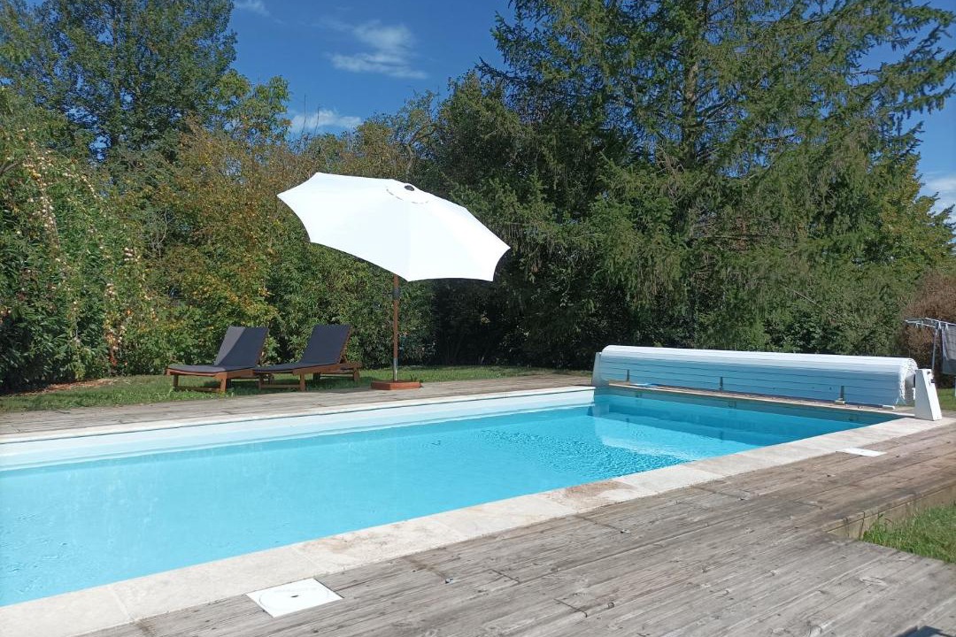 Photo of Outdoor in Couffy