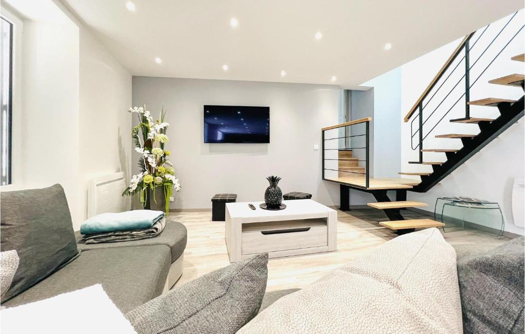 Photo of Others in Ussel