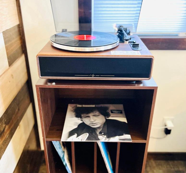 Photo of Others in Victor