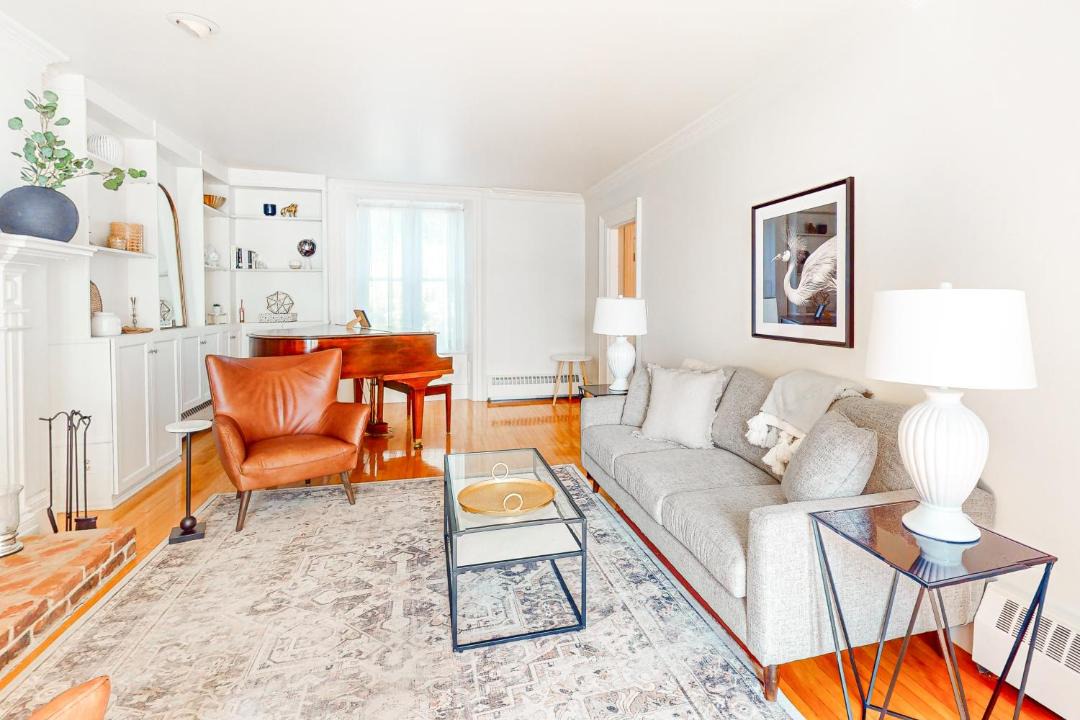 Photo of Livingroom in Brockville