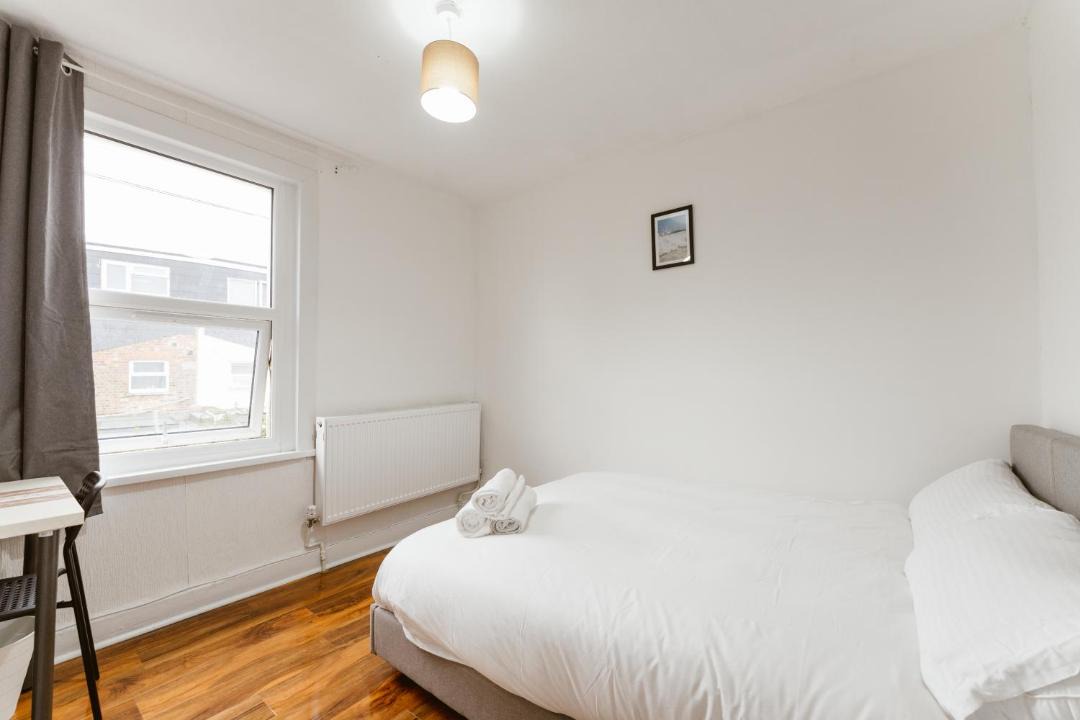 Photo of Bedroom in West Ham