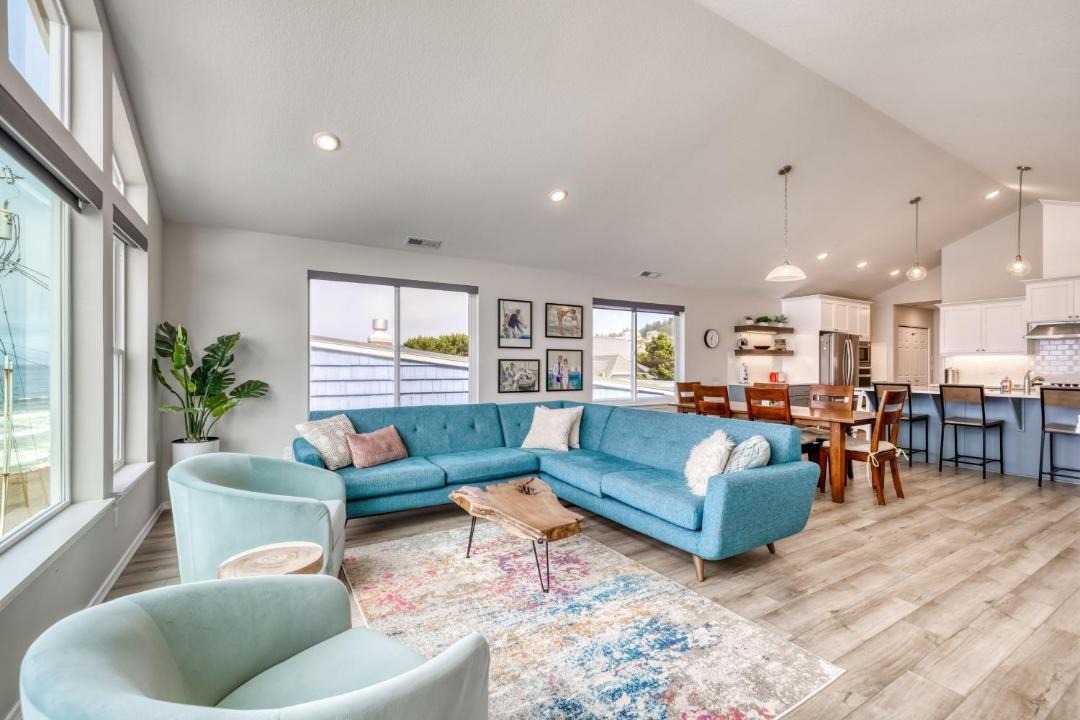 Photo of Others in Nelscott