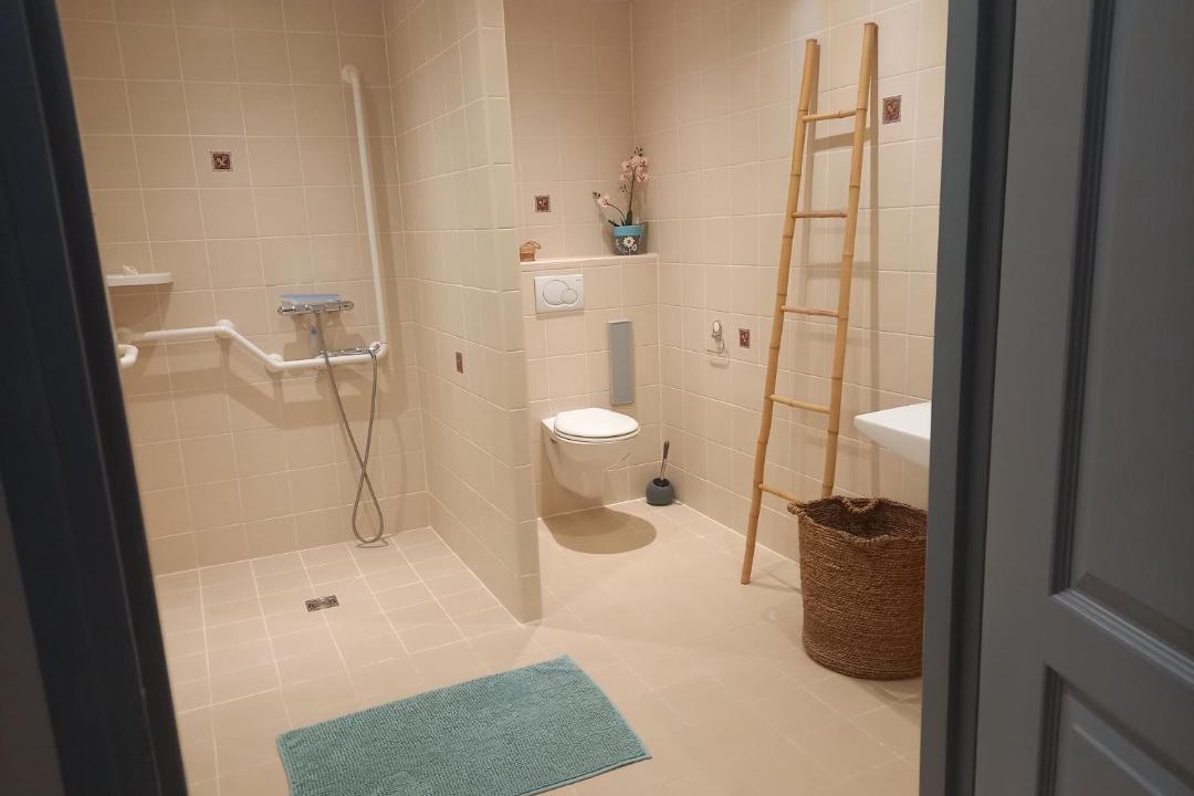 Photo of Bathroom in Labastide-du-Haut-Mont