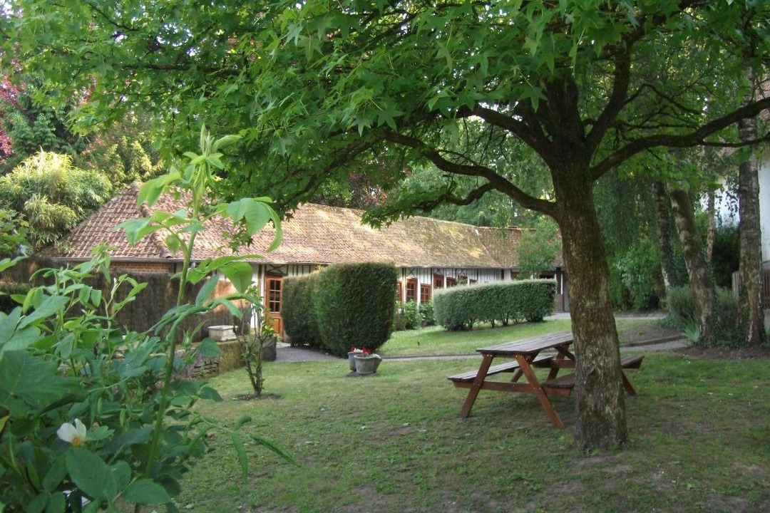Photo of Others in Montcavrel