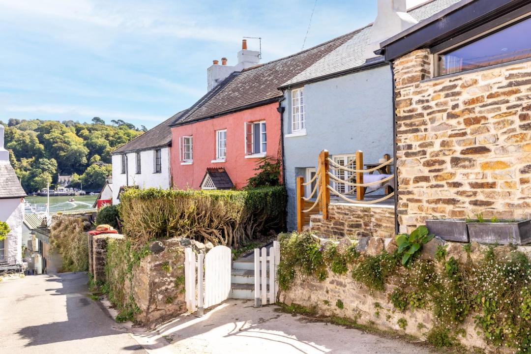 Photo of Buildings in Dittisham