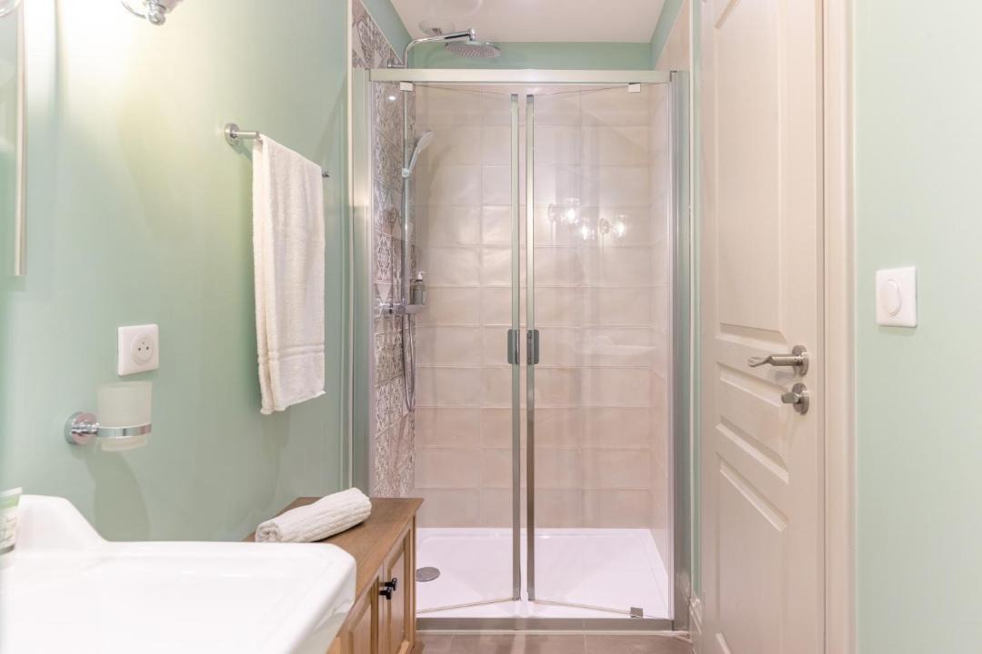 Photo of Bathroom in Cognac