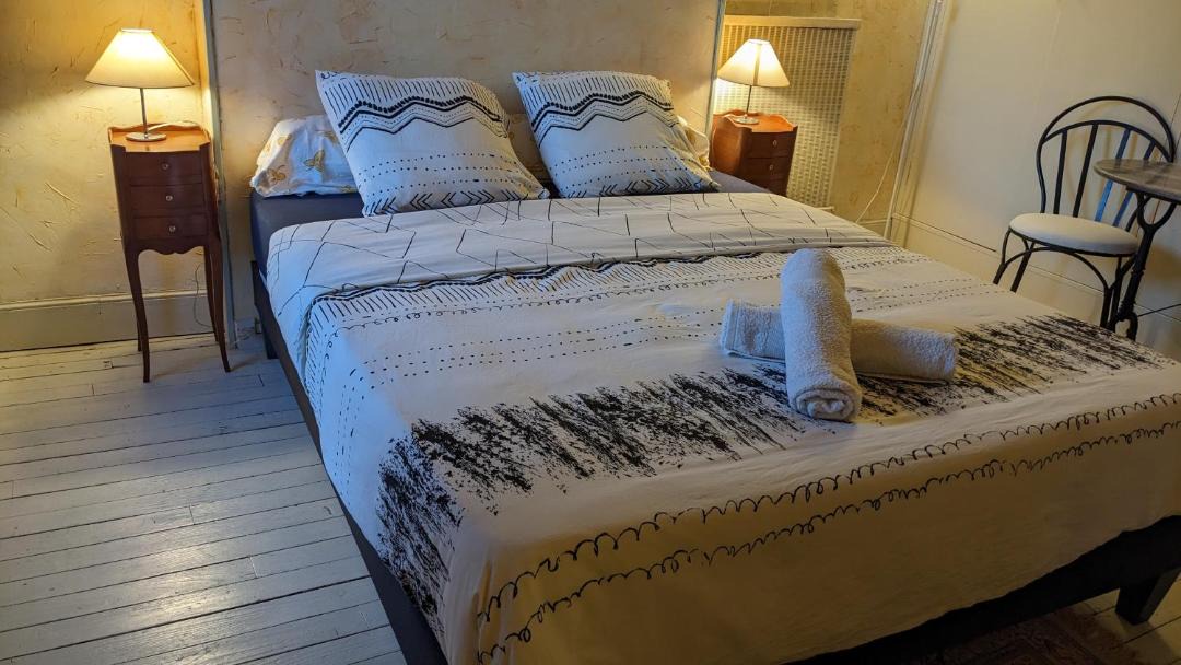Photo of Bedroom in Vic-Fezensac