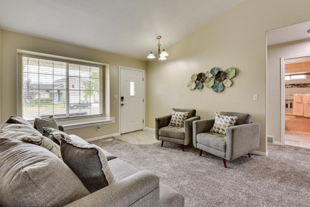 Photo of Livingroom in Clearfield