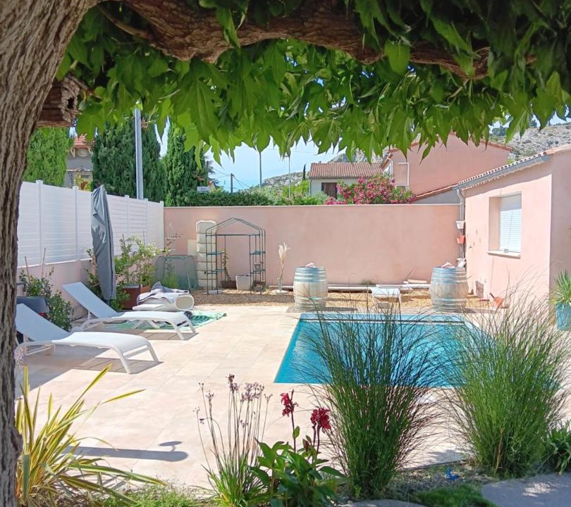 Photo of Others in Orgon