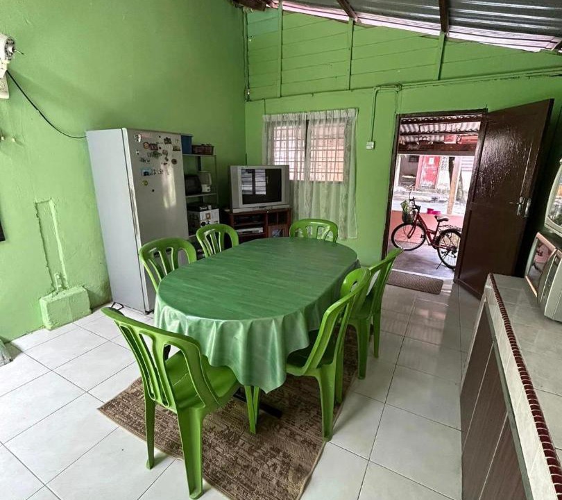 Photo of Others in Kampung Kuala Parit