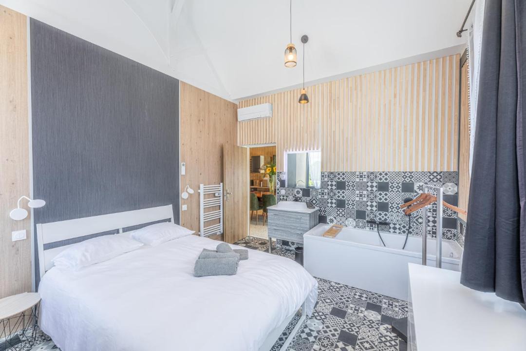 Photo of Bedroom in Villaines-les-Rochers
