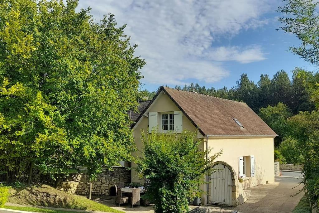 Photo of Buildings in Braisnes