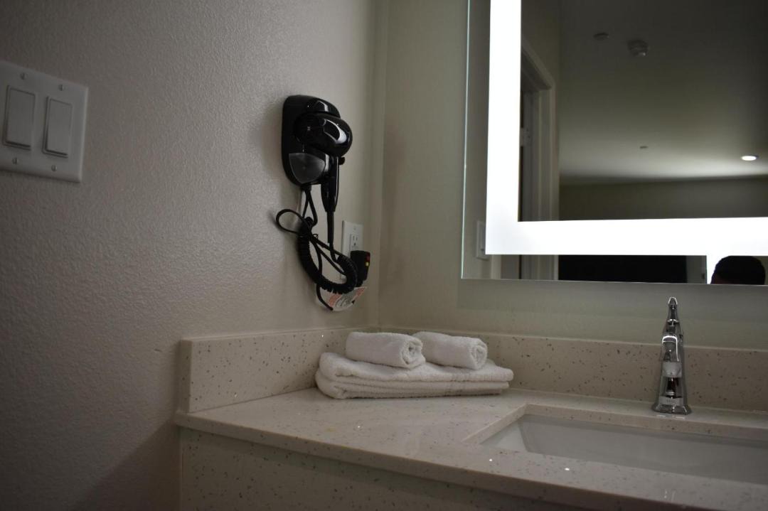 Photo of Bathroom in North Shore
