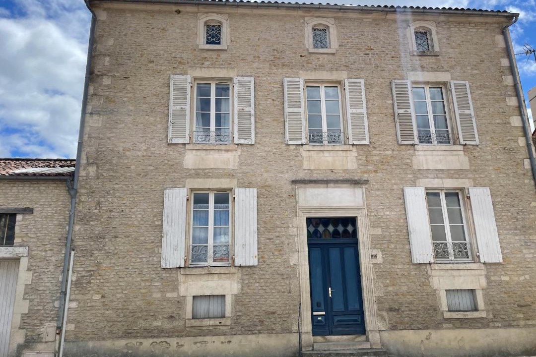 Photo of Buildings in Maillezais