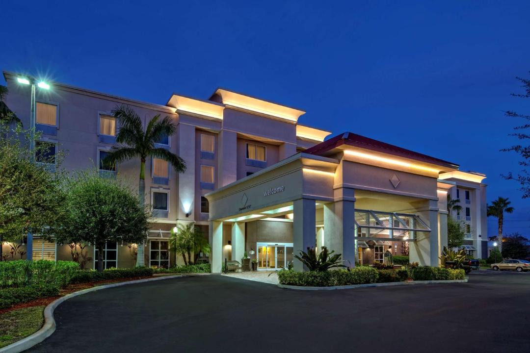 Photo of Buildings in Stuart