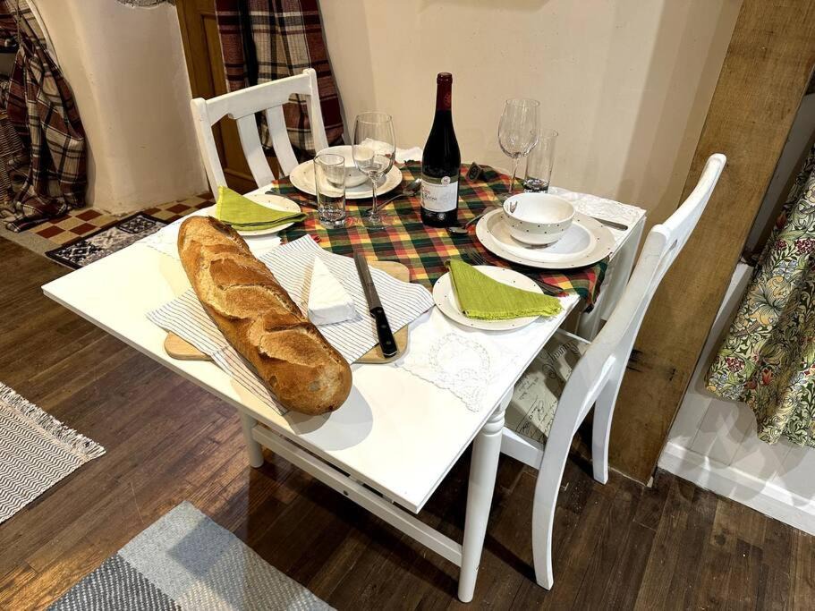 Photo of Livingroom in Dournazac