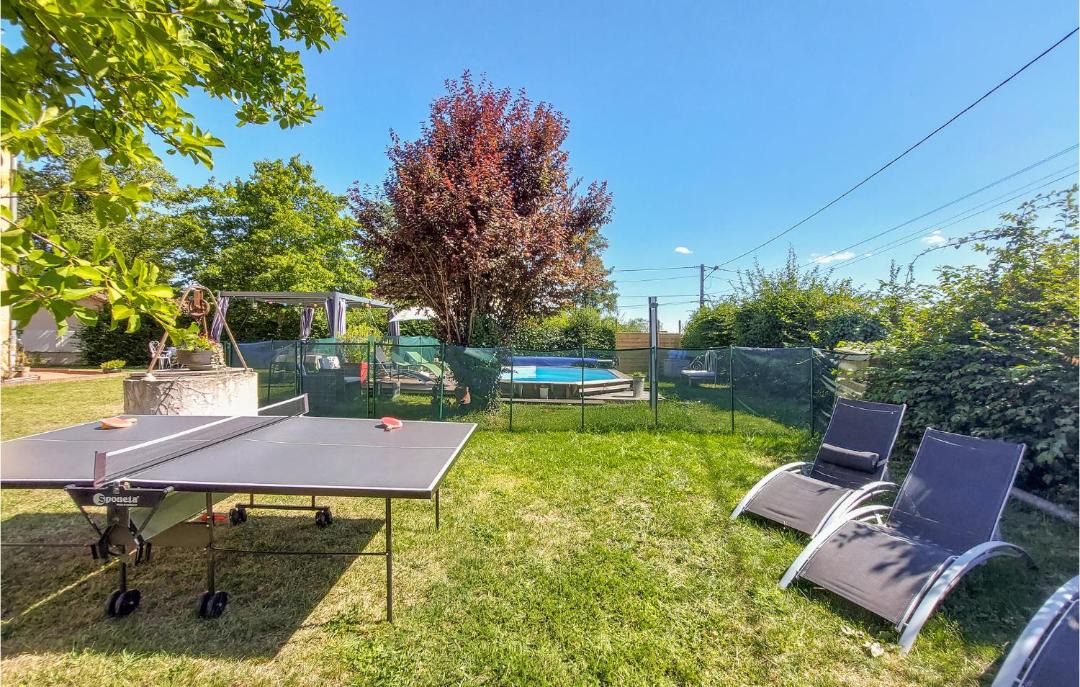 Photo of Others in Pouilly-sous-Charlieu