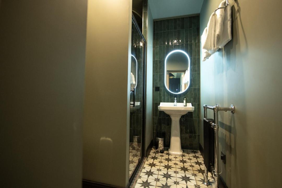 Photo of Bathroom in Saint-Lazare-Les Avenues