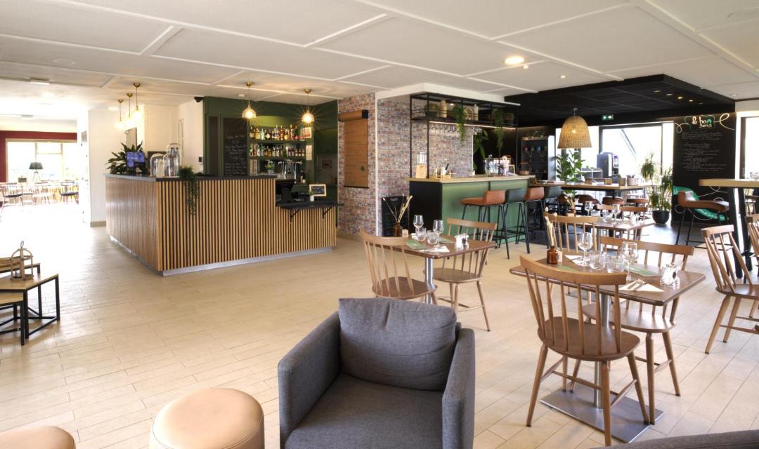 Photo of Livingroom in Taverny