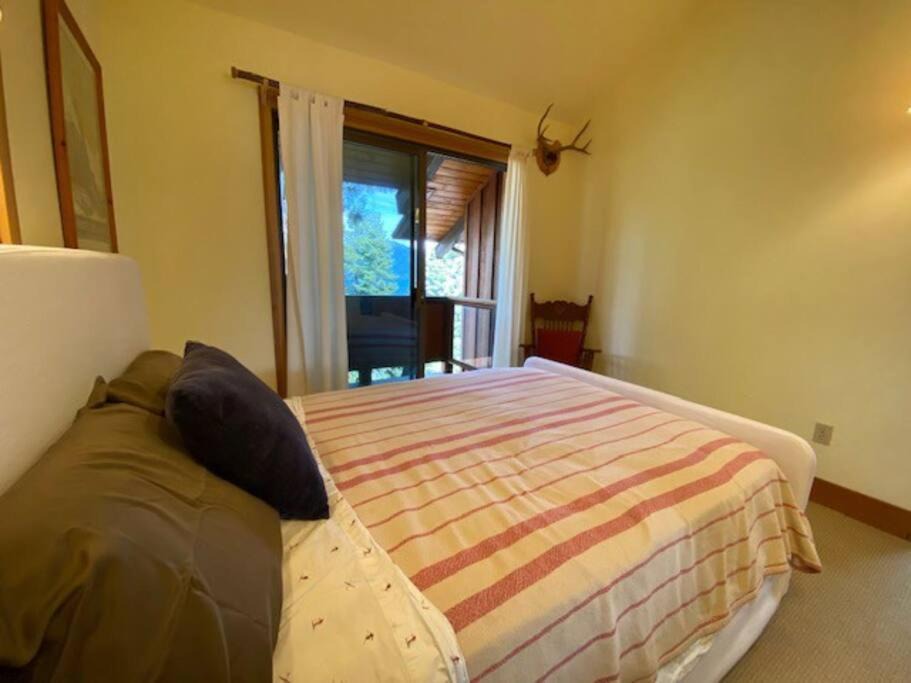 Photo of Bedroom in Crystal Bay