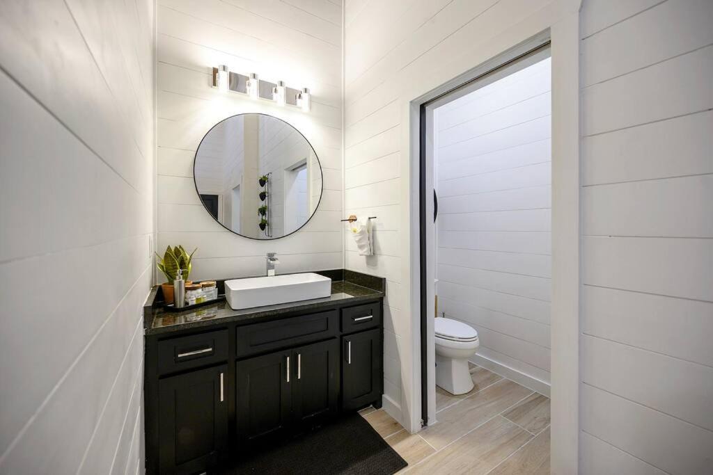 Photo of Bathroom in Broken Bow