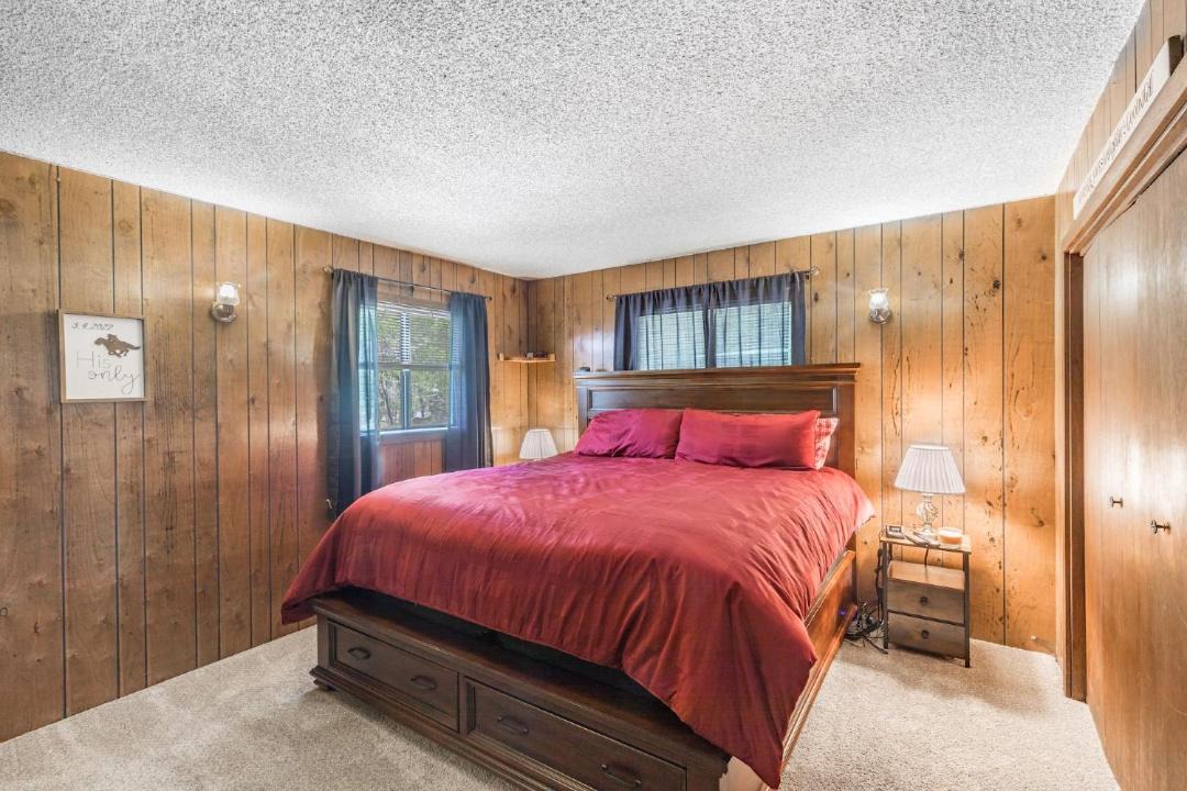 Photo of Bedroom in Idlewild Estates