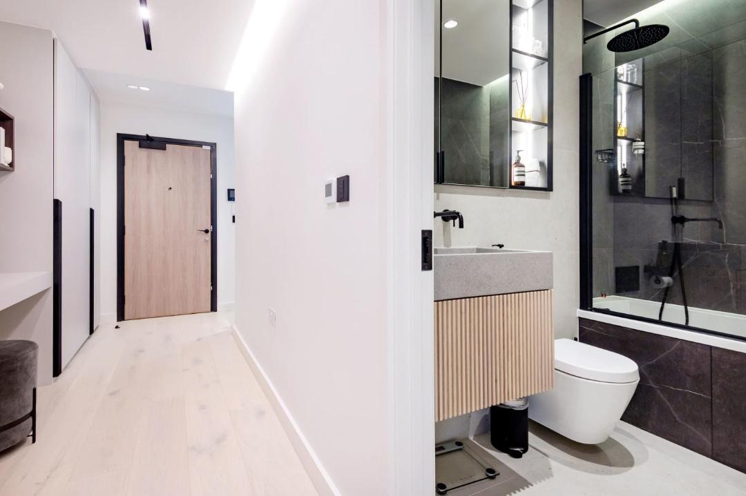 Photo of Others in Brondesbury Park