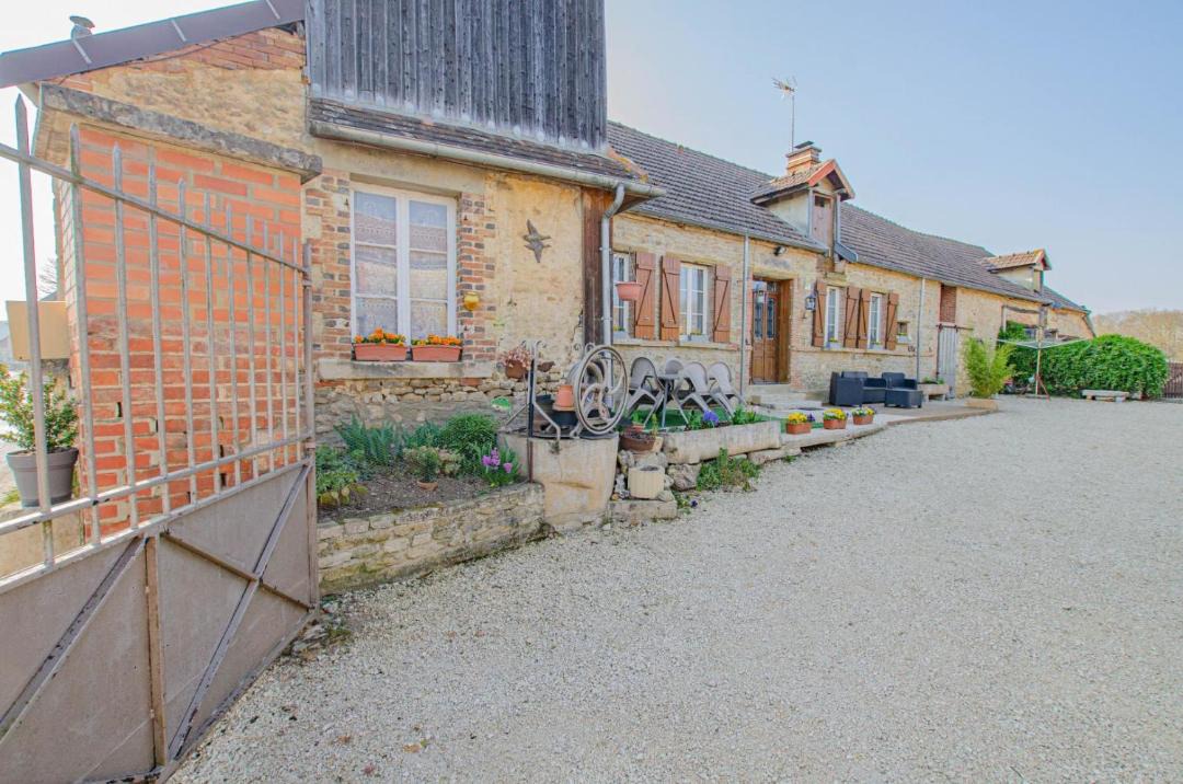 Photo of Buildings in Briel-sur-Barse