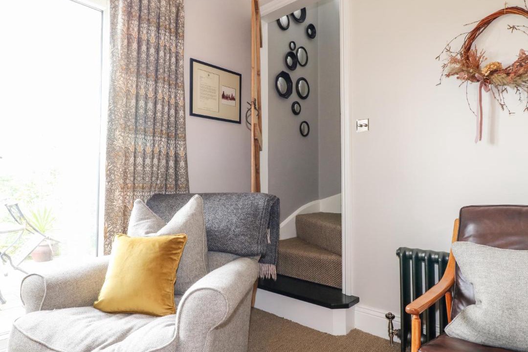 Photo of Others in Foxt