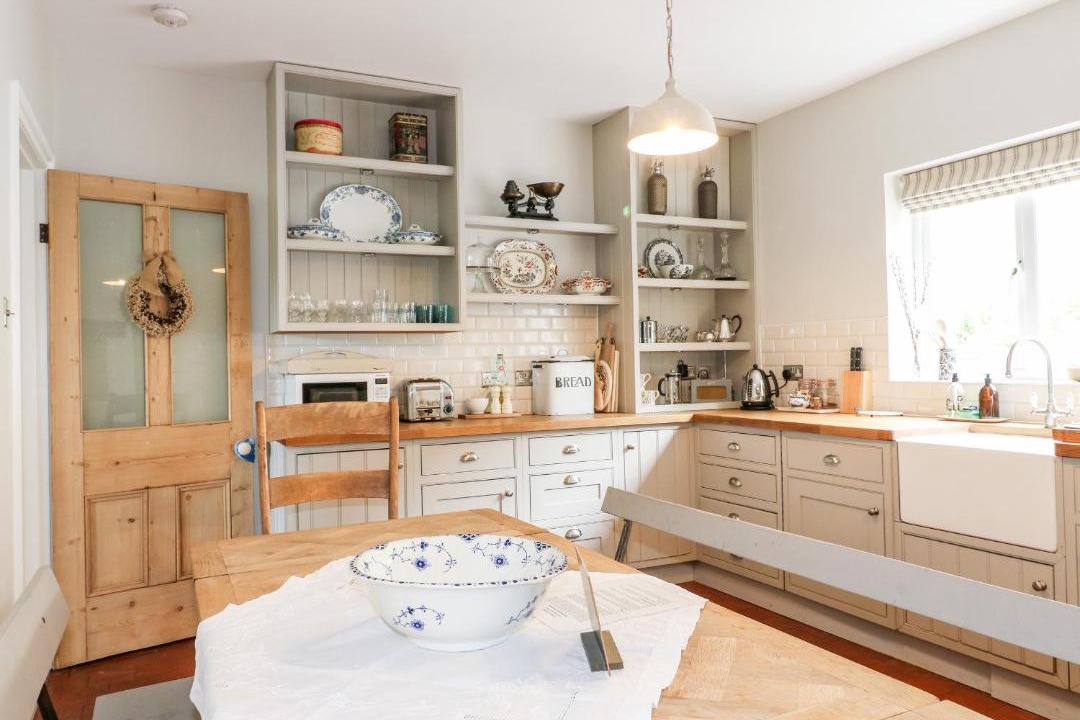 Photo of Others in Foxt