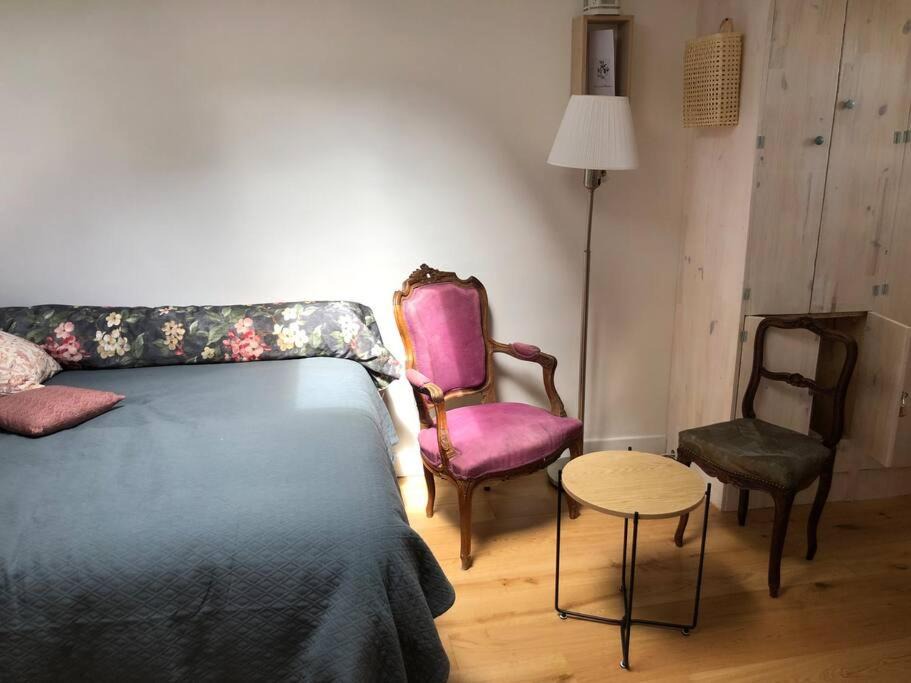 Photo of Others in Notre-Dame