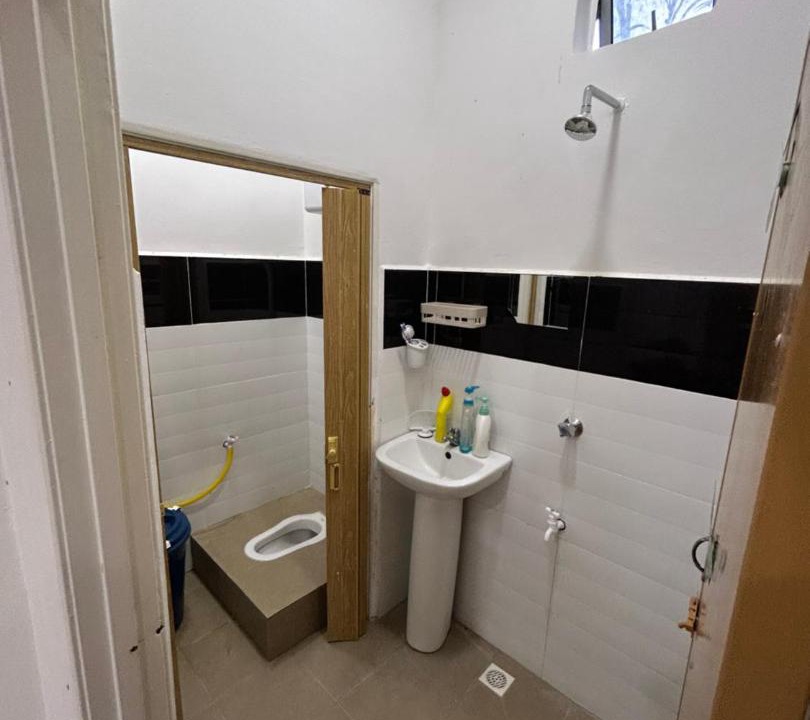 Photo of Bathroom in Marang