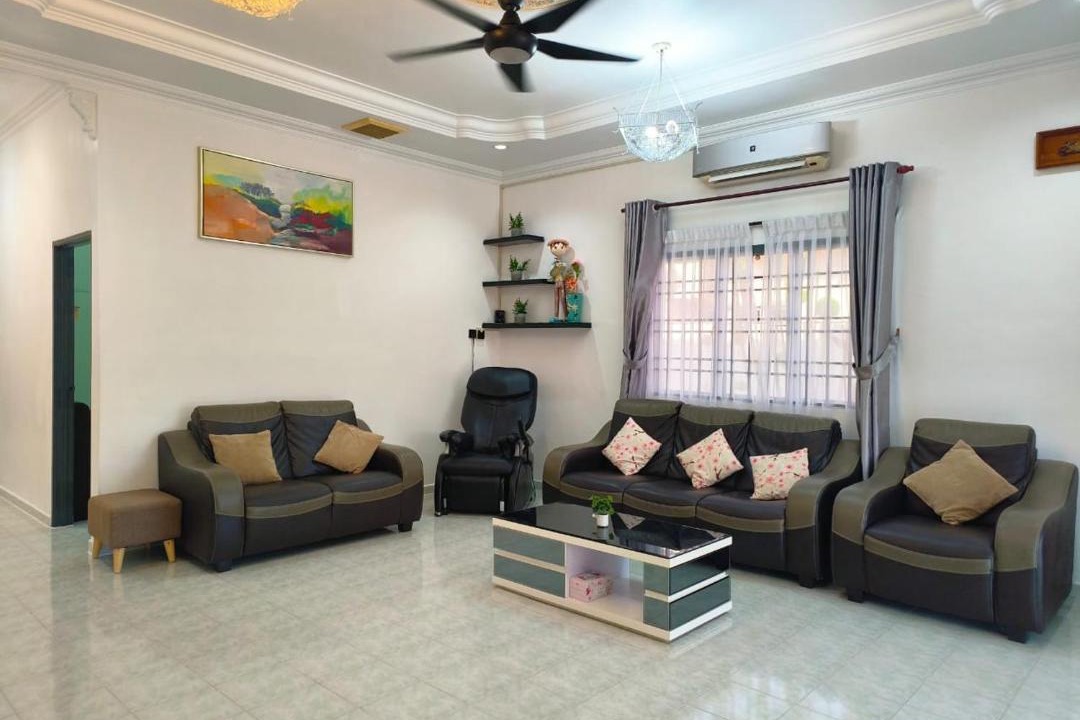 Photo of Livingroom in Asam Kumbang