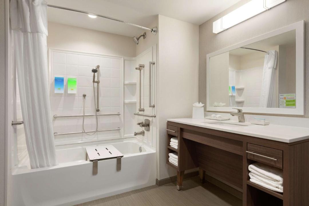 Photo of Bathroom in Hillandale