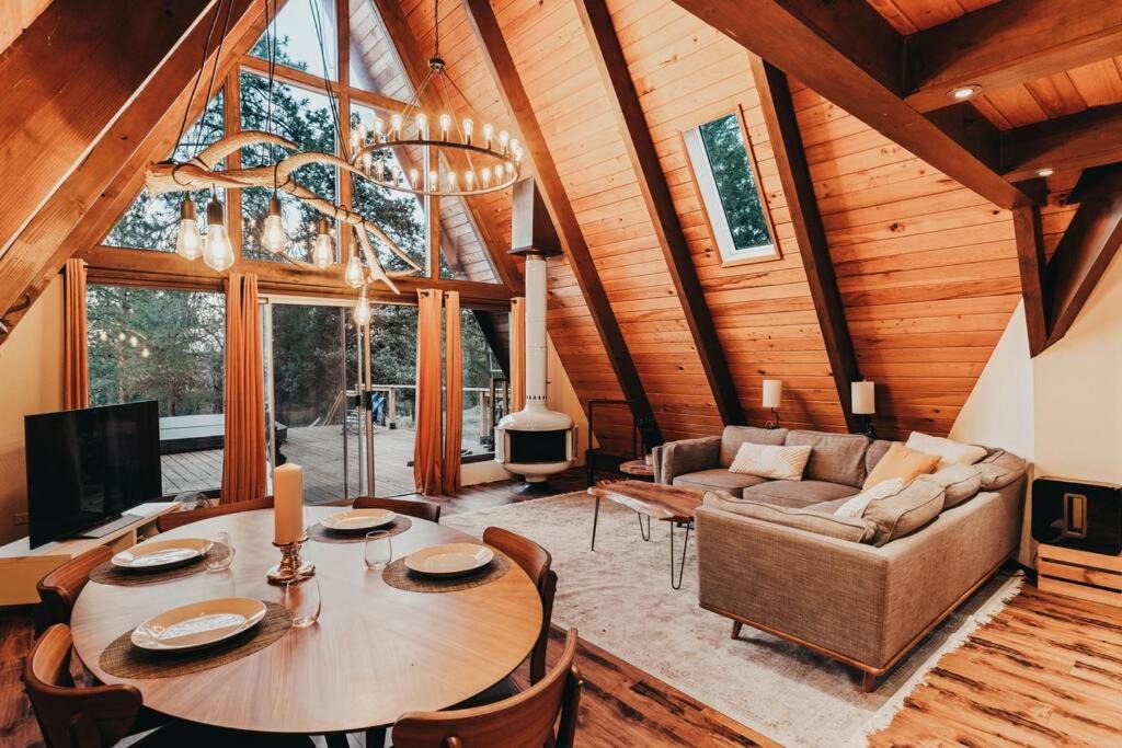 Photo of Livingroom in Sisters