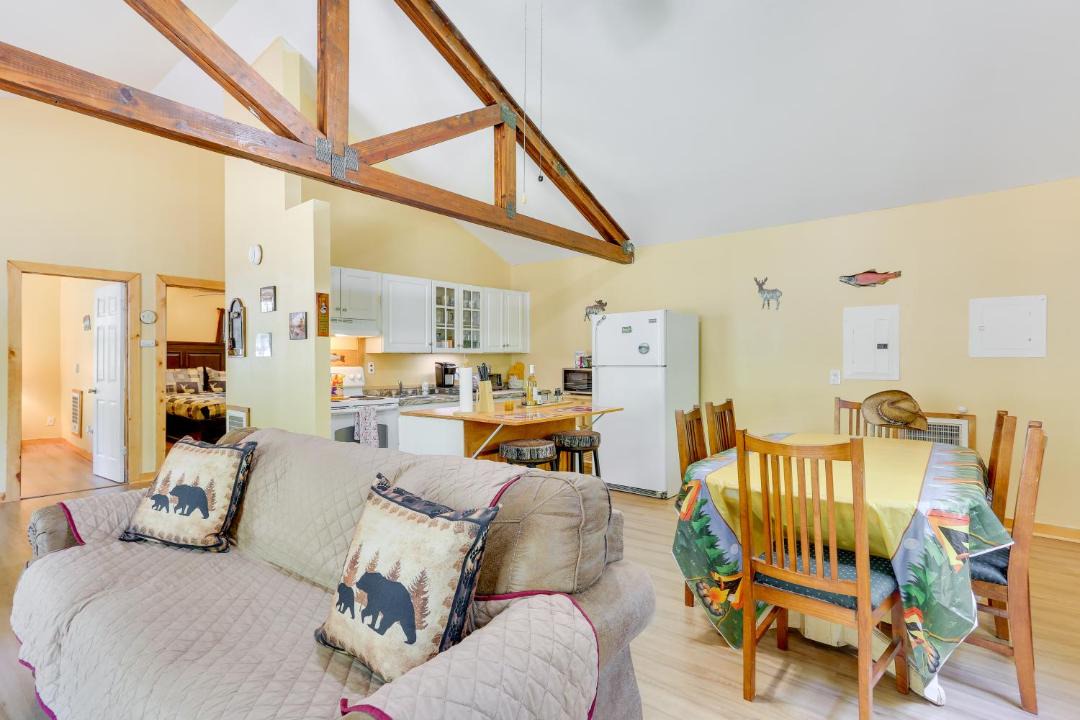 Photo of Livingroom in Lackawaxen