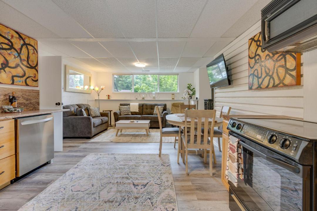 Photo of Livingroom in Kenmore