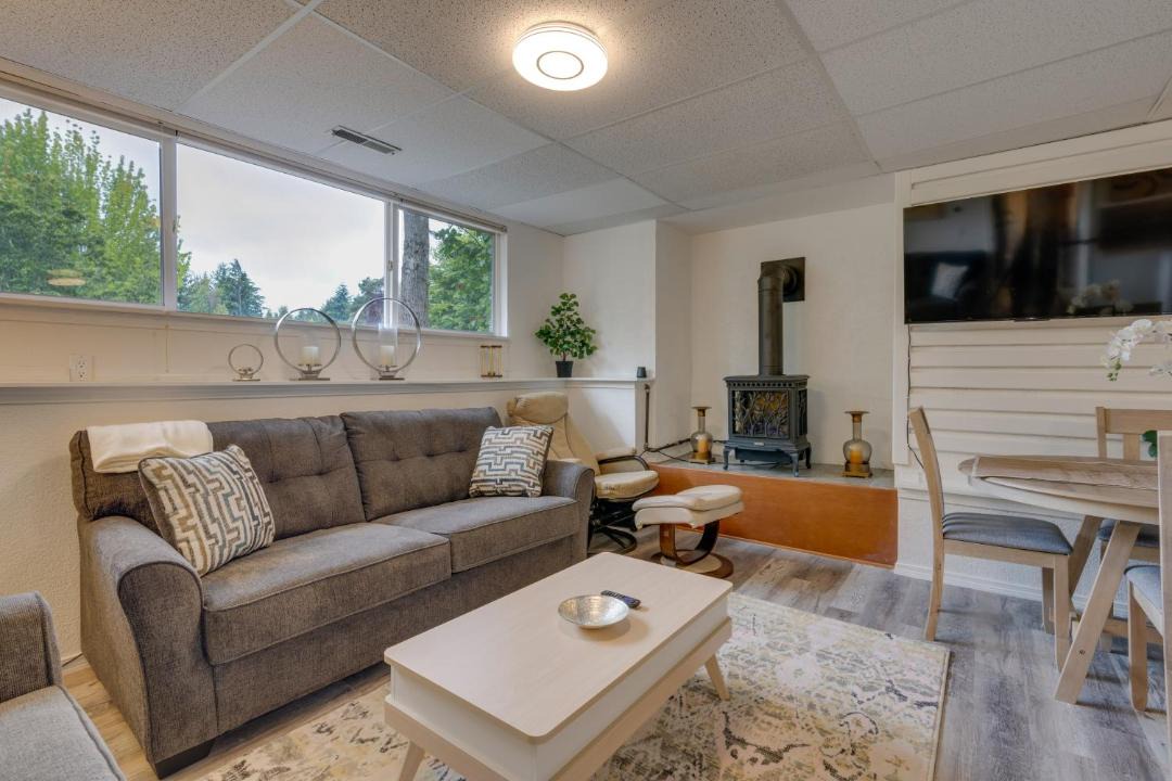 Photo of Livingroom in Kenmore