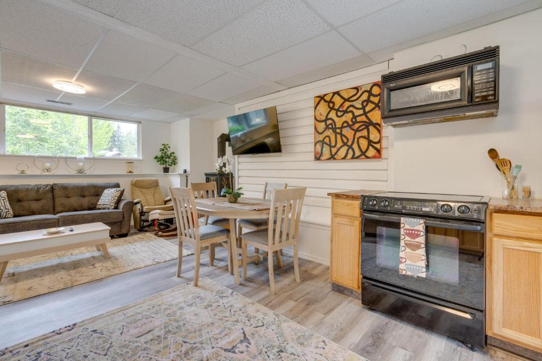 Photo of Livingroom in Kenmore