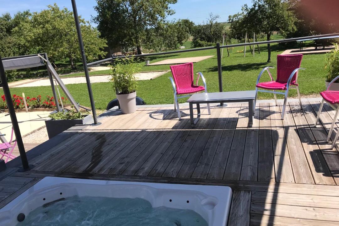 Photo of Patio Balcony in La Roche-Morey