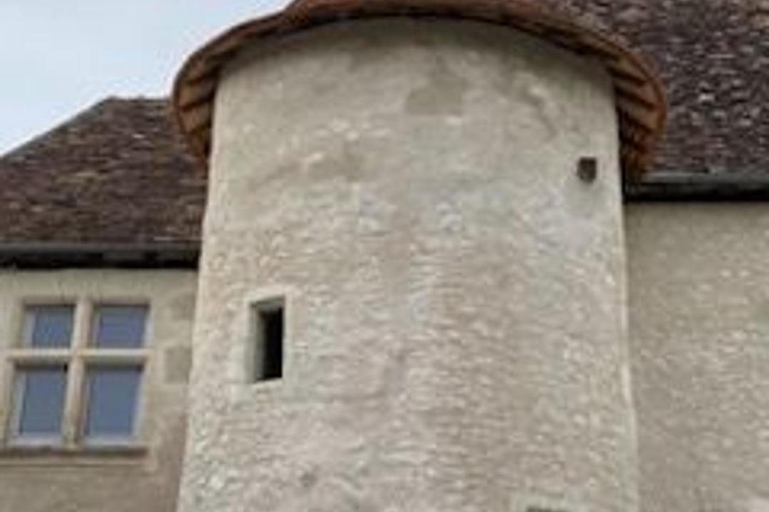 Photo of Buildings in Douadic