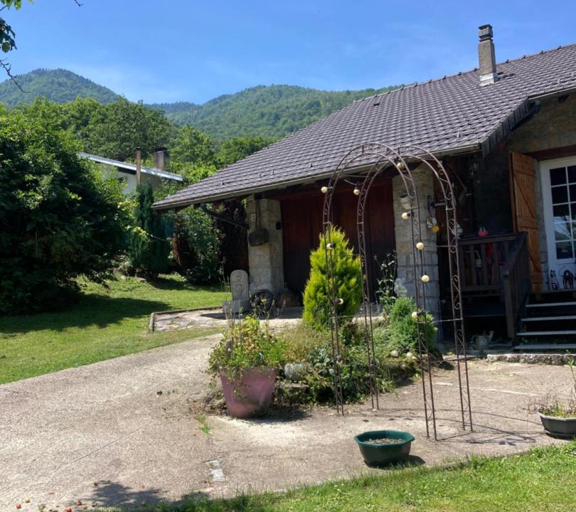 Photo of Others in Albies