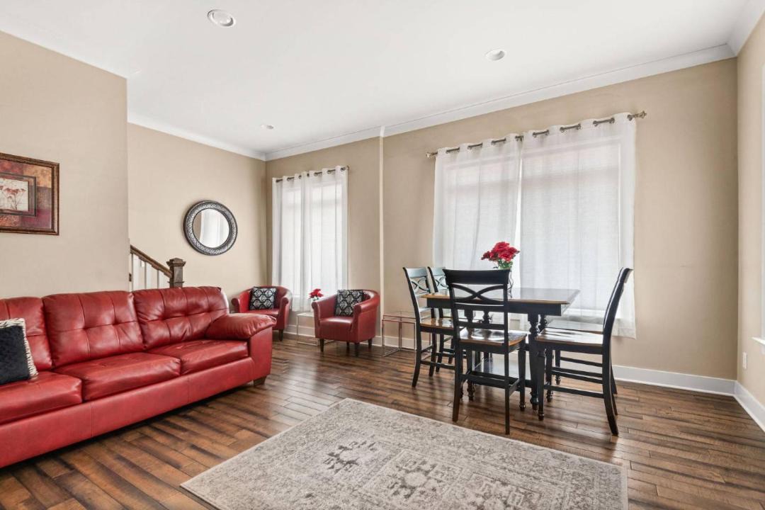 Photo of Livingroom in Edgehill
