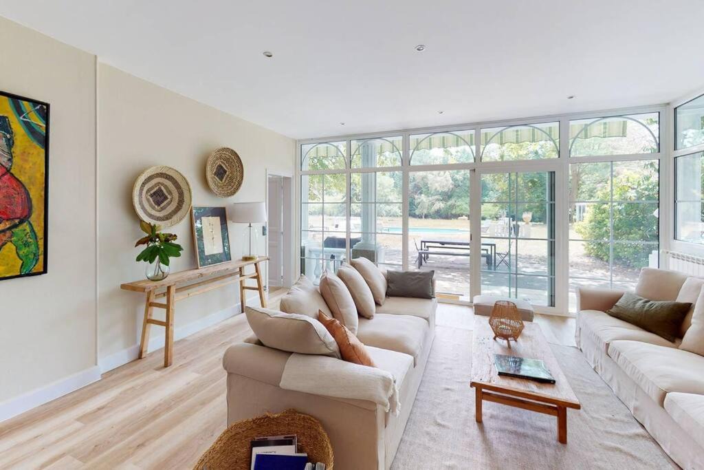 Photo of Livingroom in Saint-Julien-en-Born