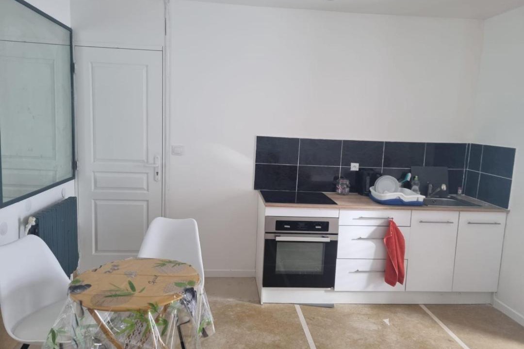 Photo of Others in Persan