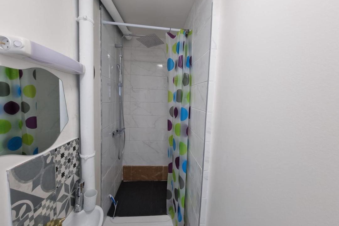 Photo of Others in Persan