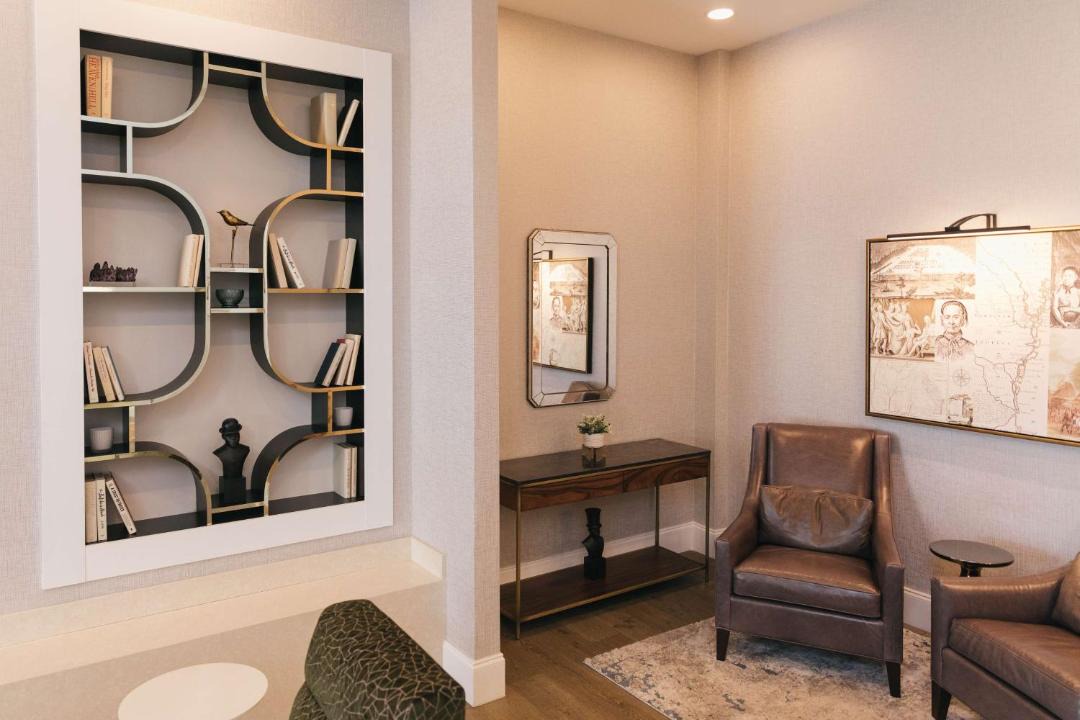 Photo of Livingroom in Yamacraw Village