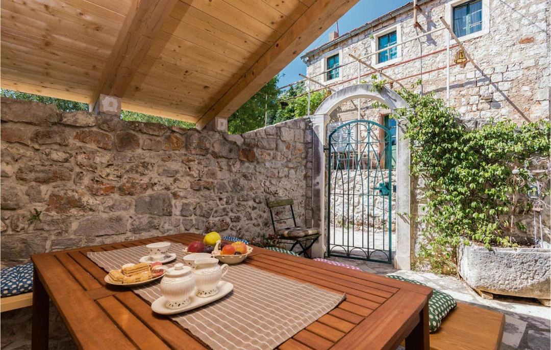 Photo of Patio Balcony in Trpanj