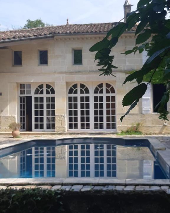 Photo of Buildings in Laruscade