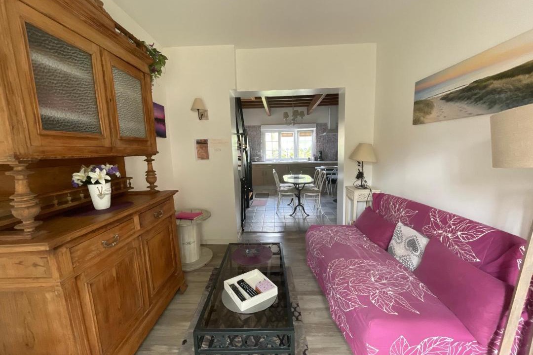 Photo of Others in Arrest